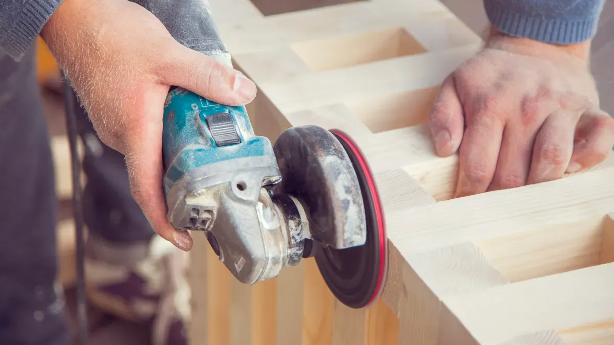 Key Angle Grinder Features: Size and Disc Diameter